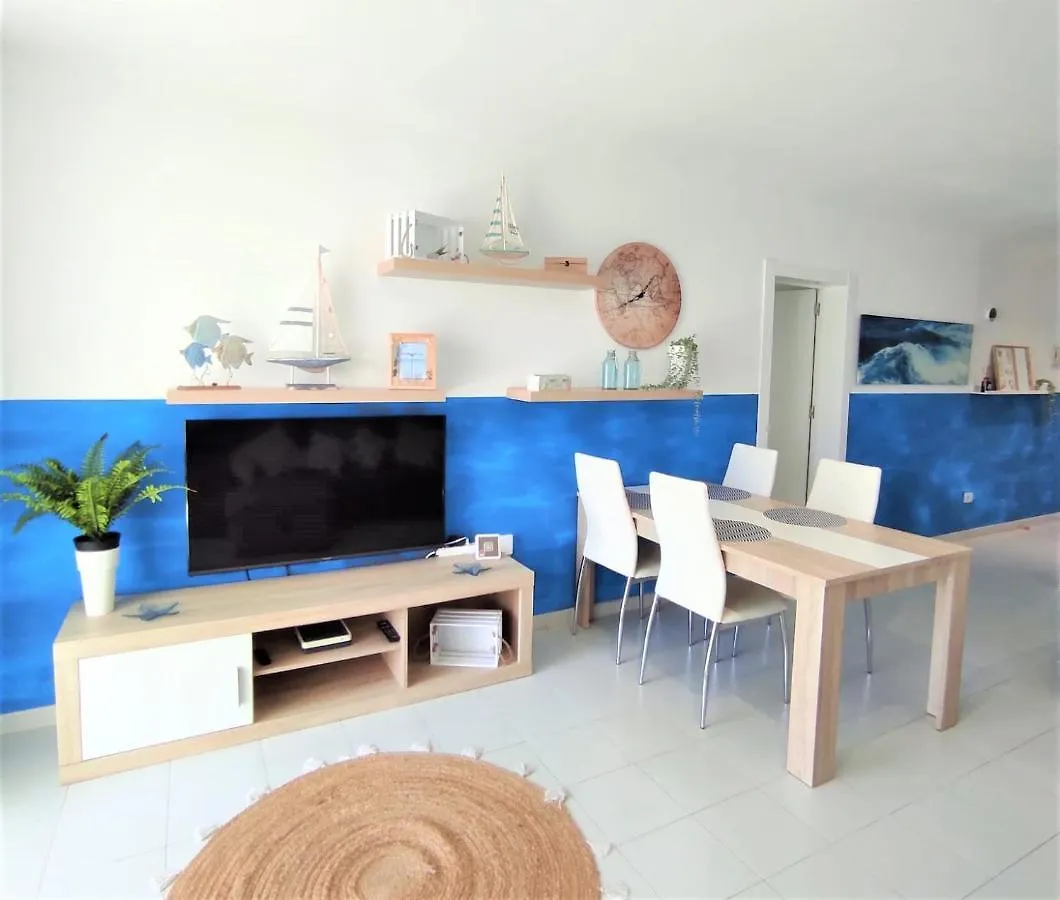 White Sand, Huge Terrace, Fast Wi-Fi, Netflix شقة